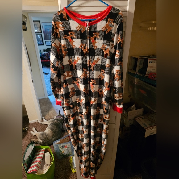 Unbranded Rudolph The Rednose Reindeer  (zip up) Onesie Size 2XL - Picture 5 of 5